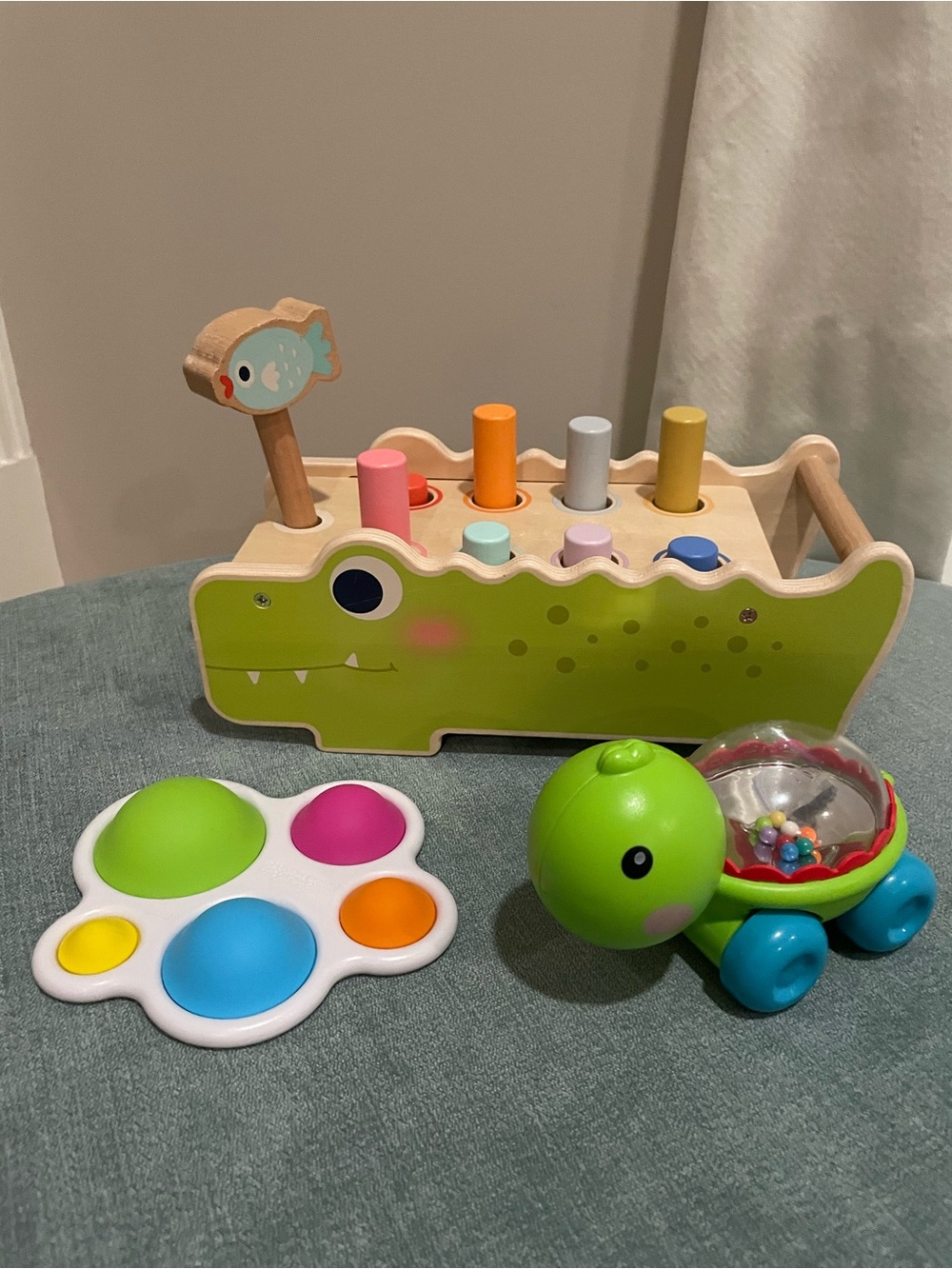 Pounding Table Turtle Dimpl Toy Bundle